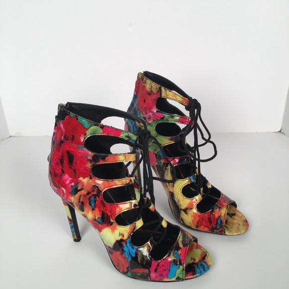 Steve Madden's Women's Floral Multi Color Lace-Up - Picture 6 of 7